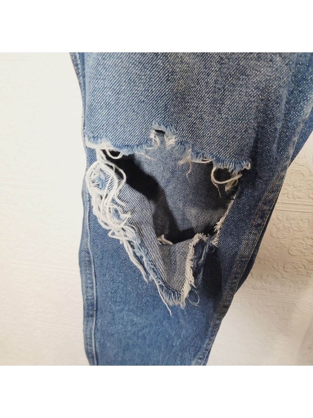 We the Free distressed button fly High rise jean - Picture 3 of 11